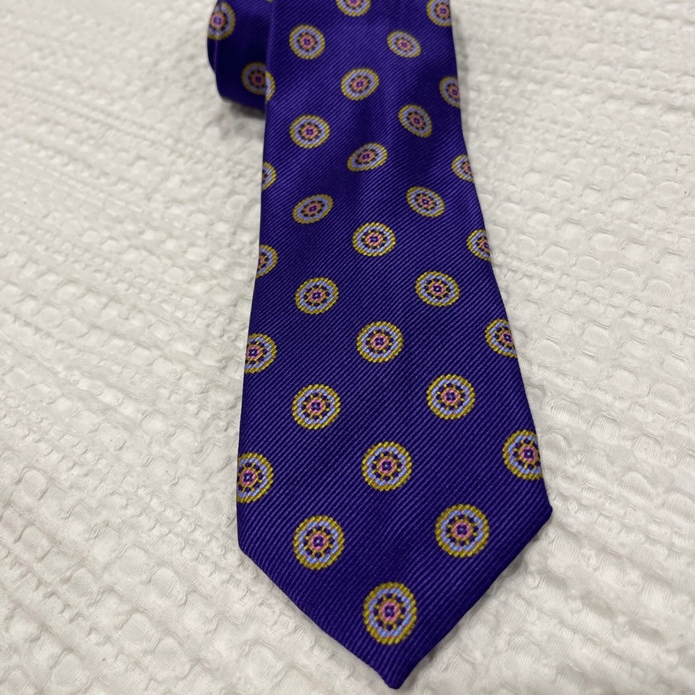 100% Silk Italian Tie, Classic width and length, Sarar designer brand, purple